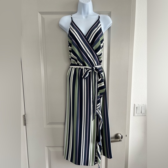 LOFT Outlet Stripped WrapMidi Dress 👗 - Picture 2 of 7